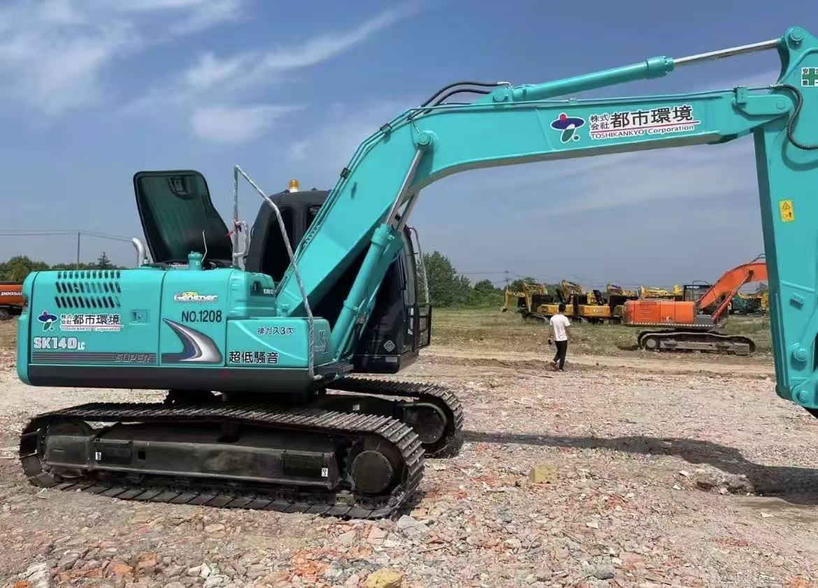 Kobelco SK140