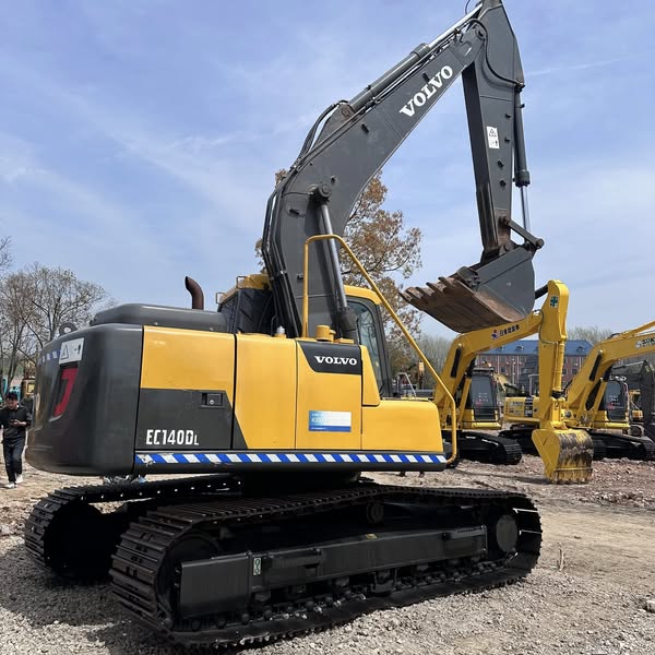 VOLVO EC140DL