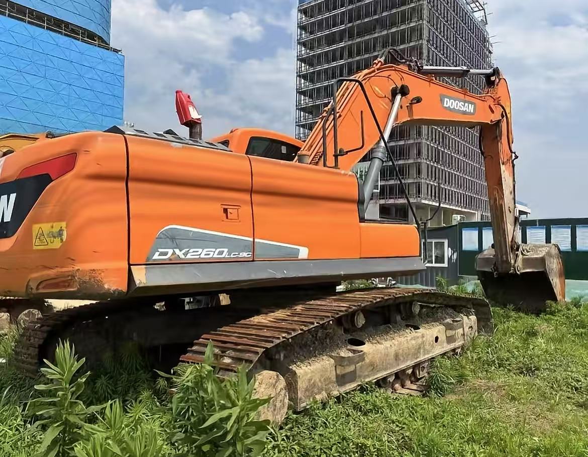 DOOSAN DX260LC-9C
